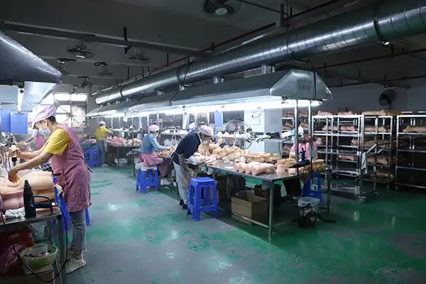 섹스 인형, 실리콘 몸통 워크샵